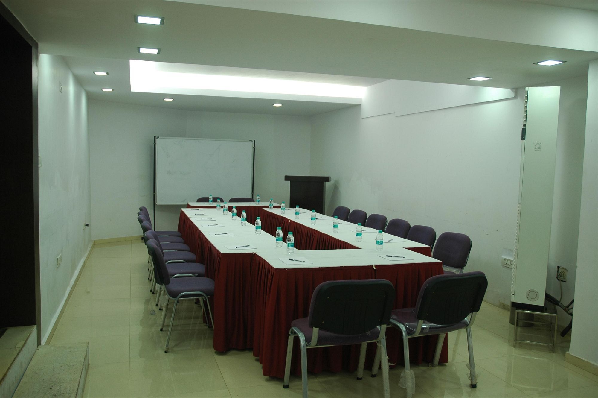 Hotel Orritel West Mumbai İş olanakları fotoğraf